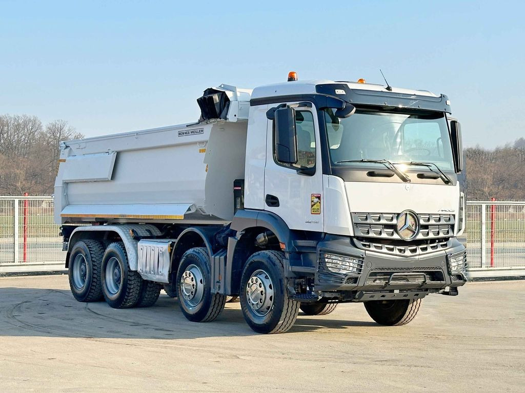 Mercedes-Benz AROCS 3246* KIPPER / 8x4 * TOPZUSTAND - شاحنة قلاب: صورة 1 Mercedes-Benz AROCS 3246* KIPPER / 8x4 * TOPZUSTAND - شاحنة قلاب: صورة 1
