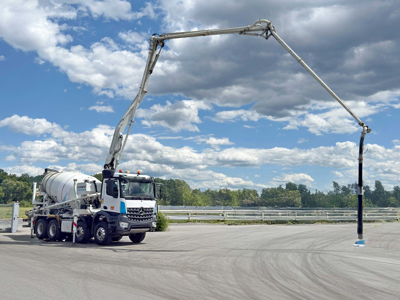 Mercedes-Benz AROCS 3743 * Betonpumpe + FUNK * 8x4 * TOP - مضخة خرسانة: صورة 3 Mercedes-Benz AROCS 3743 * Betonpumpe + FUNK * 8x4 * TOP - مضخة خرسانة: صورة 3