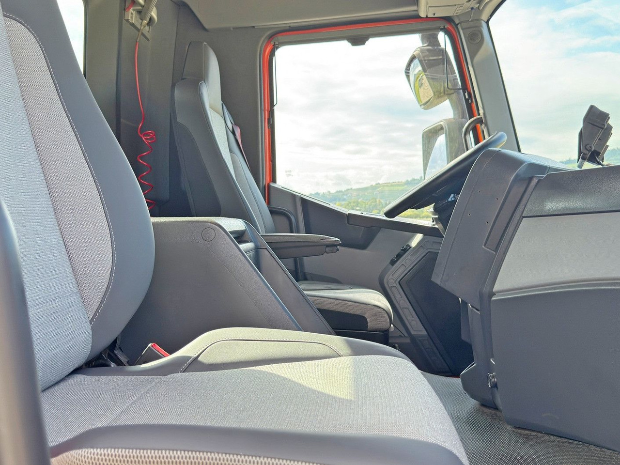 شاحنة قلاب, شاحنة كرين Renault C 430 *KIPPER 6,80m* HIAB X-HIDUO 188 ES-4 * 8x4: صورة 11 شاحنة قلاب, شاحنة كرين Renault C 430 *KIPPER 6,80m* HIAB X-HIDUO 188 ES-4 * 8x4: صورة 11