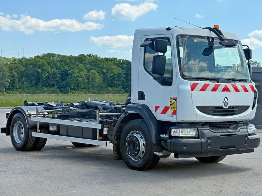 Renault MIDLUM 300 DXI* ABROLLKIPPER * TOPZUSTAND - شاحنة ذات خطاف, شاحنة كرين: صورة 3 Renault MIDLUM 300 DXI* ABROLLKIPPER * TOPZUSTAND - شاحنة ذات خطاف, شاحنة كرين: صورة 3