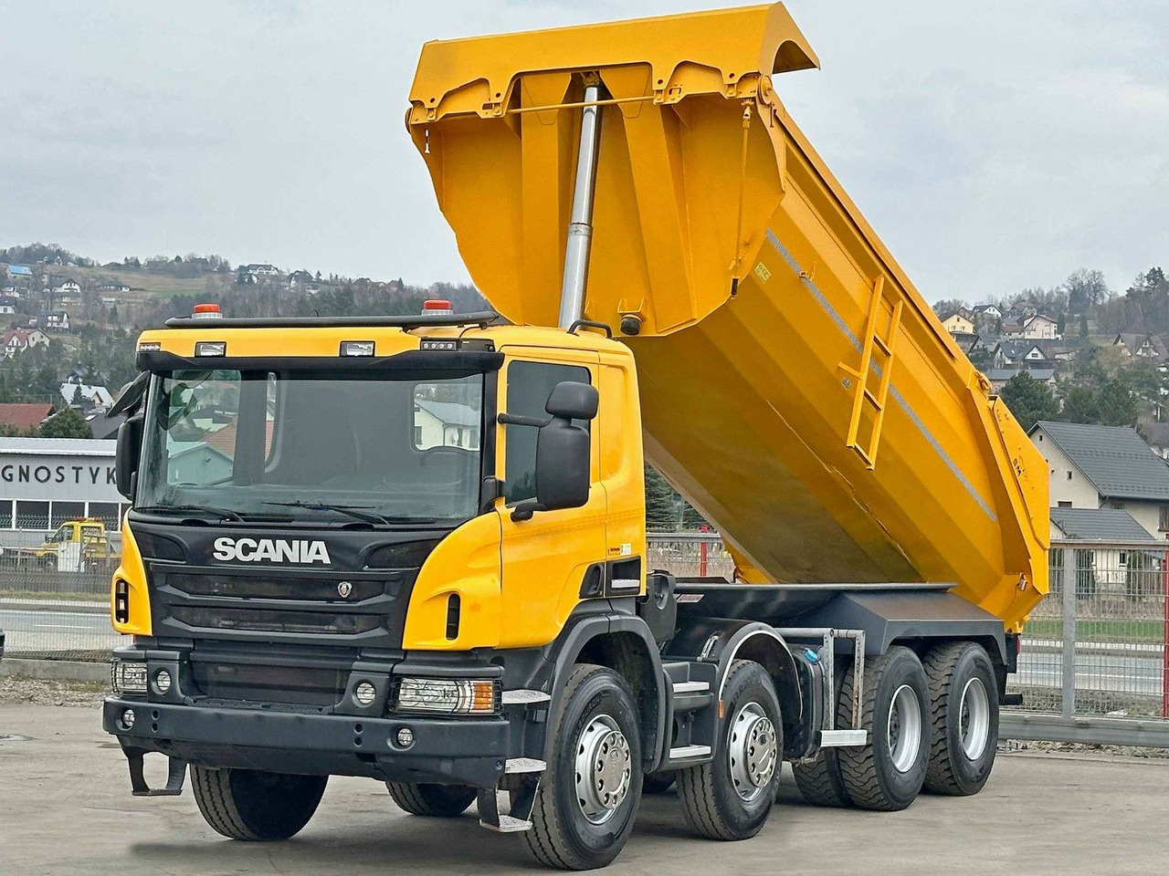 Scania P 400 Kipper * 8x4 * TOPZUSTAND ! - شاحنة قلاب: صورة 4 Scania P 400 Kipper * 8x4 * TOPZUSTAND ! - شاحنة قلاب: صورة 4