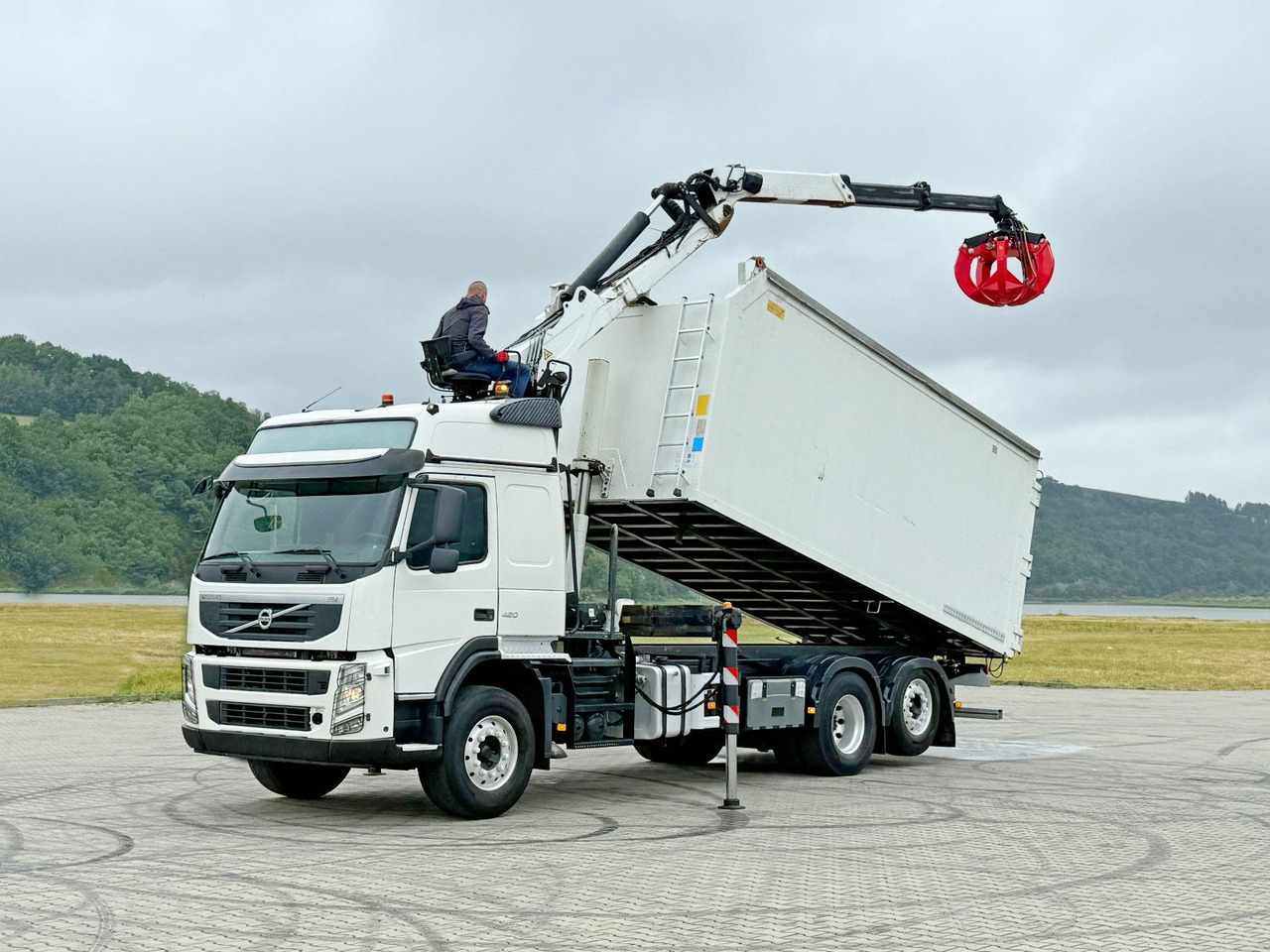 Volvo FM 420 Kipper 6,20 m * EPSILON Q150L75 *TOP - شاحنة قلاب, شاحنة كرين: صورة 2 Volvo FM 420 Kipper 6,20 m * EPSILON Q150L75 *TOP - شاحنة قلاب, شاحنة كرين: صورة 2