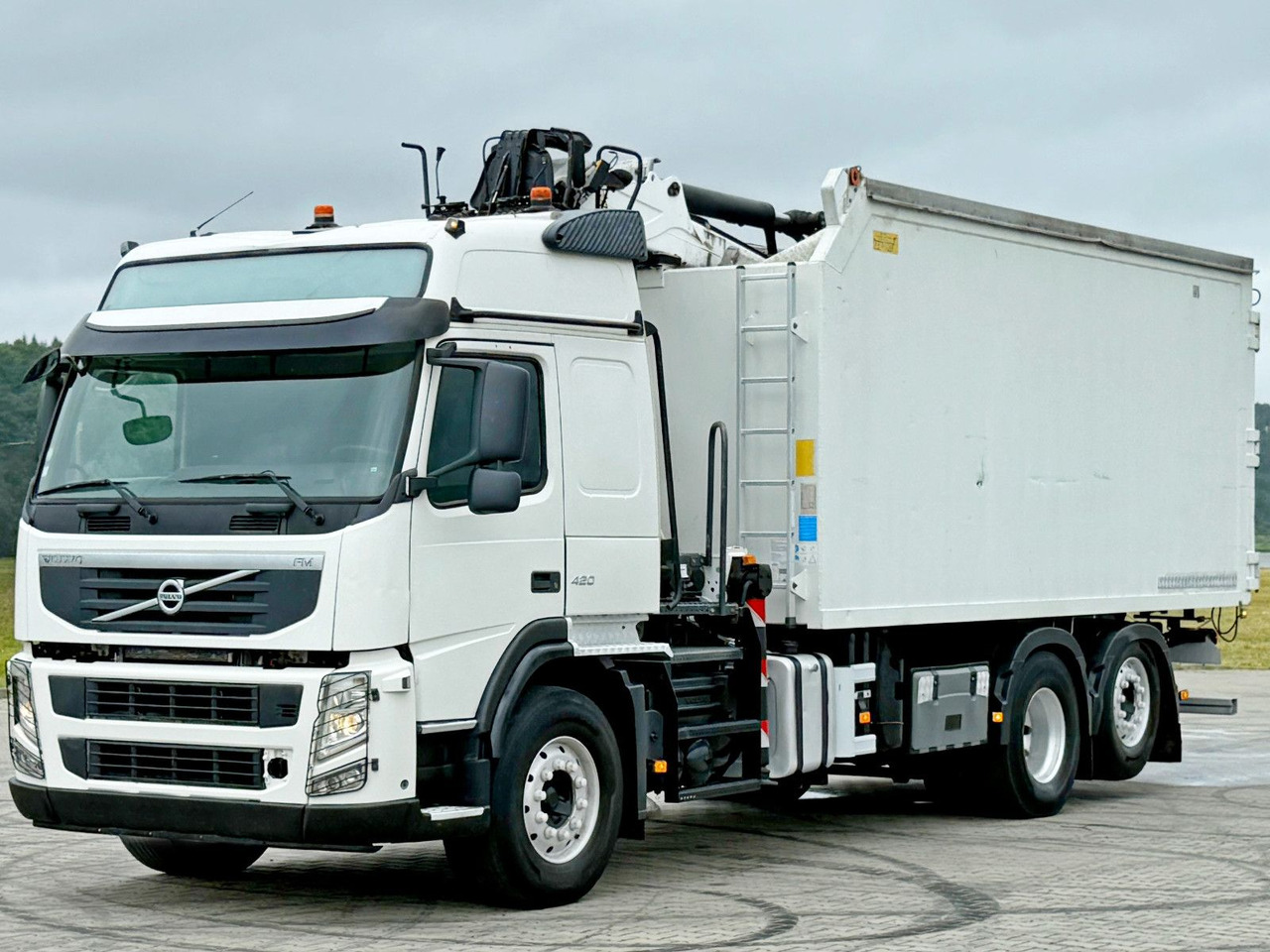 Volvo FM 420 Kipper 6,20 m * EPSILON Q150L75 *TOP - شاحنة ذات خطاف, شاحنة كرين: صورة 3 Volvo FM 420 Kipper 6,20 m * EPSILON Q150L75 *TOP - شاحنة ذات خطاف, شاحنة كرين: صورة 3