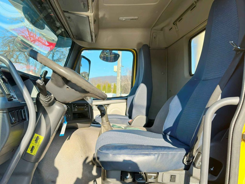 شاحنة قلاب Volvo FM 440 Kipper 5,20 m *BORDMATIC *6x4 *TOPZUSTAND: صورة 8 شاحنة قلاب Volvo FM 440 Kipper 5,20 m *BORDMATIC *6x4 *TOPZUSTAND: صورة 8