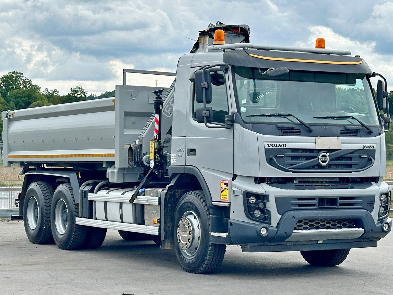 Volvo FMX 420 Kipper 5,10m *FASSI F155A.0.22+FUNK/6x4 - شاحنة قلاب: صورة 4 Volvo FMX 420 Kipper 5,10m *FASSI F155A.0.22+FUNK/6x4 - شاحنة قلاب: صورة 4