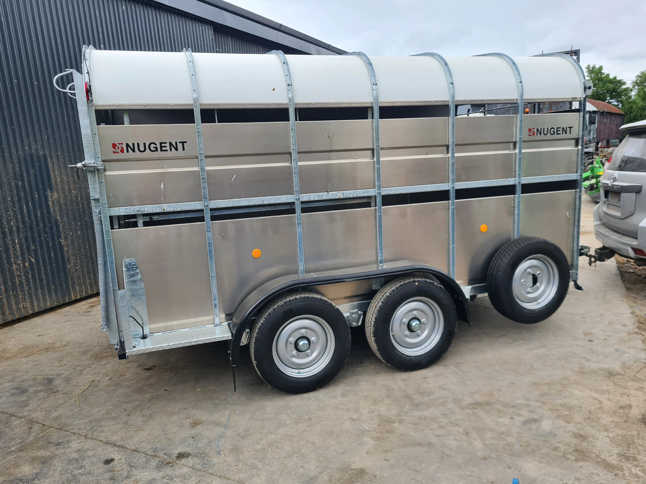 12 x 6 Nugent Livestock Trailer - مقطورة نقل المواشي: صورة 4 12 x 6 Nugent Livestock Trailer - مقطورة نقل المواشي: صورة 4