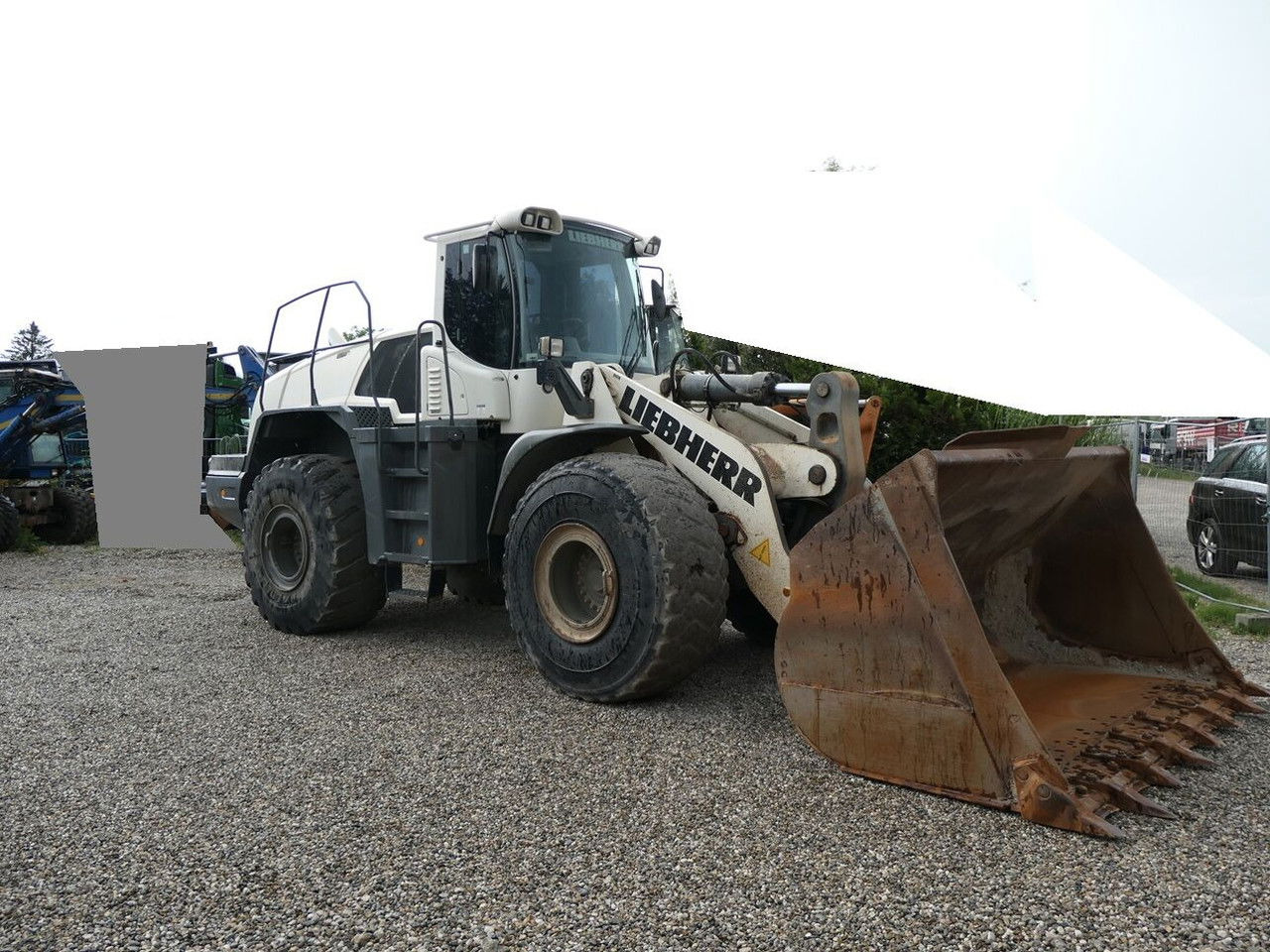 Liebherr L 576 - اللودر بعجل: صورة 1 Liebherr L 576 - اللودر بعجل: صورة 1