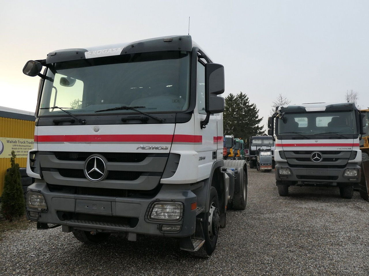 Mercedes-Benz Actros 2044 - وحدة جر: صورة 3 Mercedes-Benz Actros 2044 - وحدة جر: صورة 3