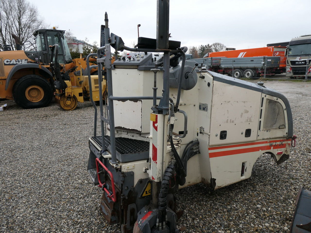 Wirtgen W 35 DC - قشاطة أسفلت: صورة 4 Wirtgen W 35 DC - قشاطة أسفلت: صورة 4