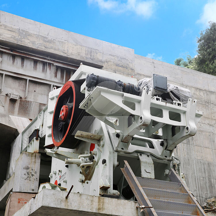 LIMING C6X Quarry Stone Crusher Jaw Crusher Machine For The Stone - كسارة فكية: صورة 3 LIMING C6X Quarry Stone Crusher Jaw Crusher Machine For The Stone - كسارة فكية: صورة 3