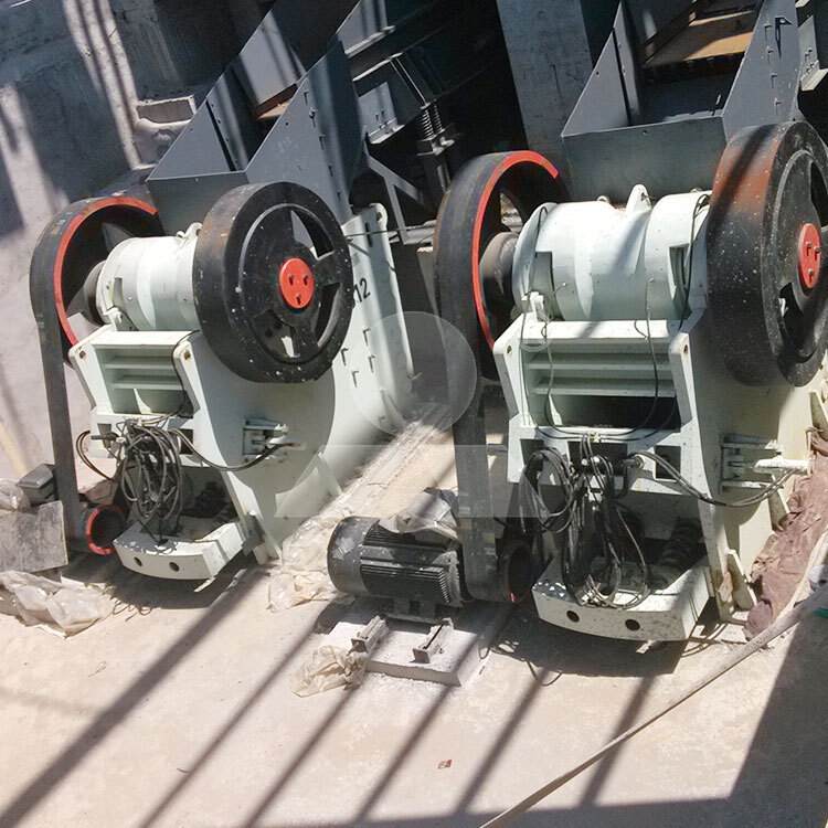 Liming Gravel Crusher Rock Crushing Production Plant - كسارة فكية: صورة 2 Liming Gravel Crusher Rock Crushing Production Plant - كسارة فكية: صورة 2