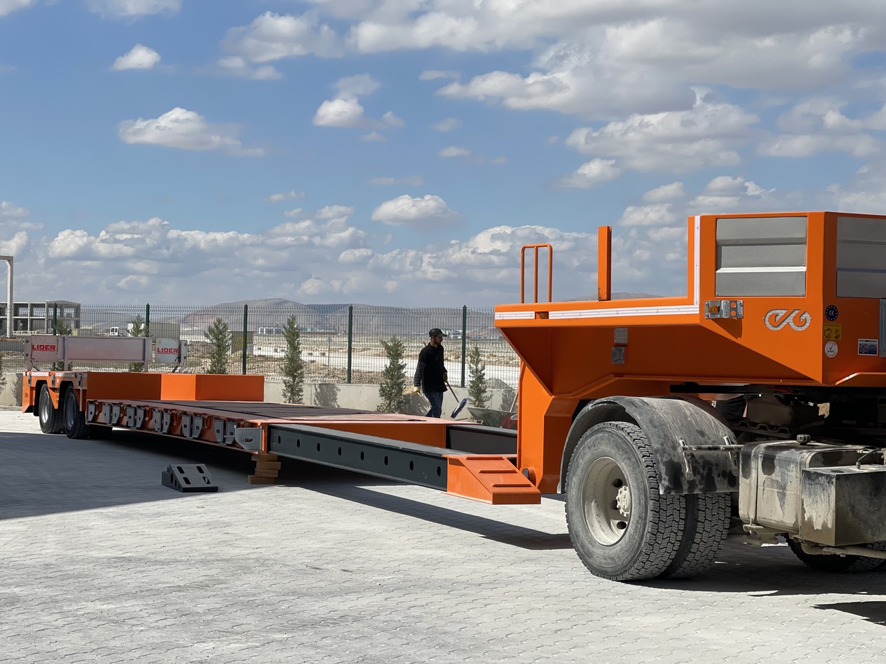 LIDER 2025 MODEL NEW LOWBOY TRAILER FROM MANUFACTURER - عربة منخفضة مسطحة نصف مقطورة: صورة 3 LIDER 2025 MODEL NEW LOWBOY TRAILER FROM MANUFACTURER - عربة منخفضة مسطحة نصف مقطورة: صورة 3