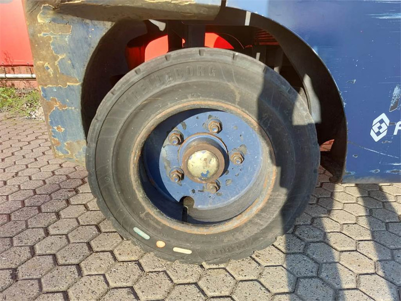 رافعة شوكية ديزل Hyster H5.5FT: صورة 13