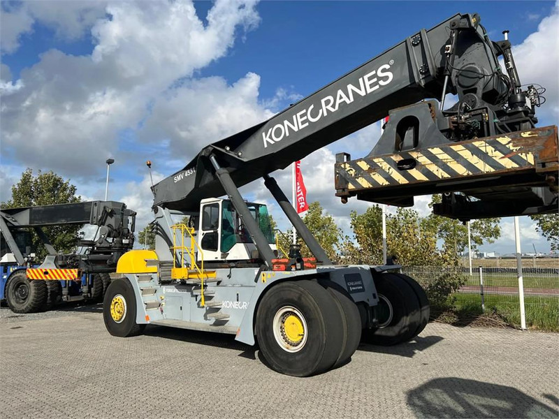 KONECRANES SMV 4531 TB5 - المعبِّئ المناول: صورة 3 KONECRANES SMV 4531 TB5 - المعبِّئ المناول: صورة 3