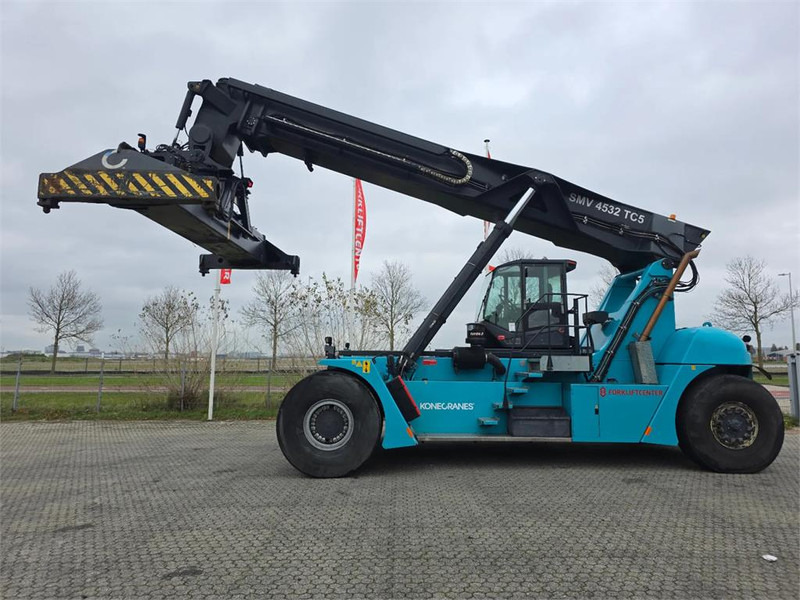 KONECRANES SMV 4532 TC5 - المعبِّئ المناول: صورة 2 KONECRANES SMV 4532 TC5 - المعبِّئ المناول: صورة 2