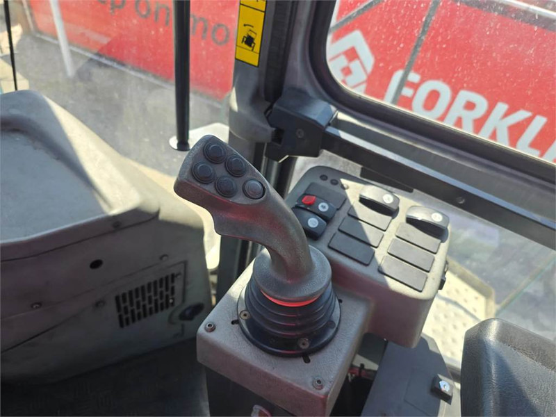 KONECRANES SMV 4535 TB5 - المعبِّئ المناول: صورة 3 KONECRANES SMV 4535 TB5 - المعبِّئ المناول: صورة 3