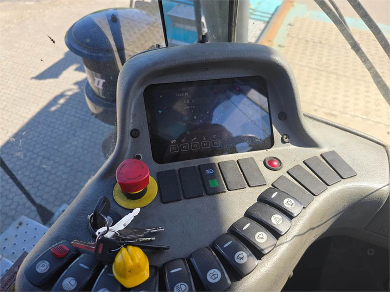KONECRANES SMV 4535 TB5 - المعبِّئ المناول: صورة 2 KONECRANES SMV 4535 TB5 - المعبِّئ المناول: صورة 2