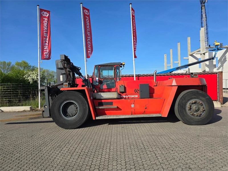 Kalmar DCE330 RoRo - رافعة شوكية ديزل: صورة 2 Kalmar DCE330 RoRo - رافعة شوكية ديزل: صورة 2