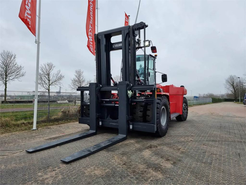 Kalmar DCG330-12 - رافعة شوكية ديزل: صورة 4 Kalmar DCG330-12 - رافعة شوكية ديزل: صورة 4