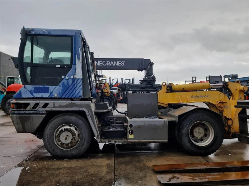 Terberg RT282 4x4 + safeneck - جرار المحطة: صورة 4 Terberg RT282 4x4 + safeneck - جرار المحطة: صورة 4