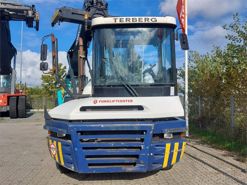 Terberg RT283 4x4 - جرار المحطة: صورة 5 Terberg RT283 4x4 - جرار المحطة: صورة 5