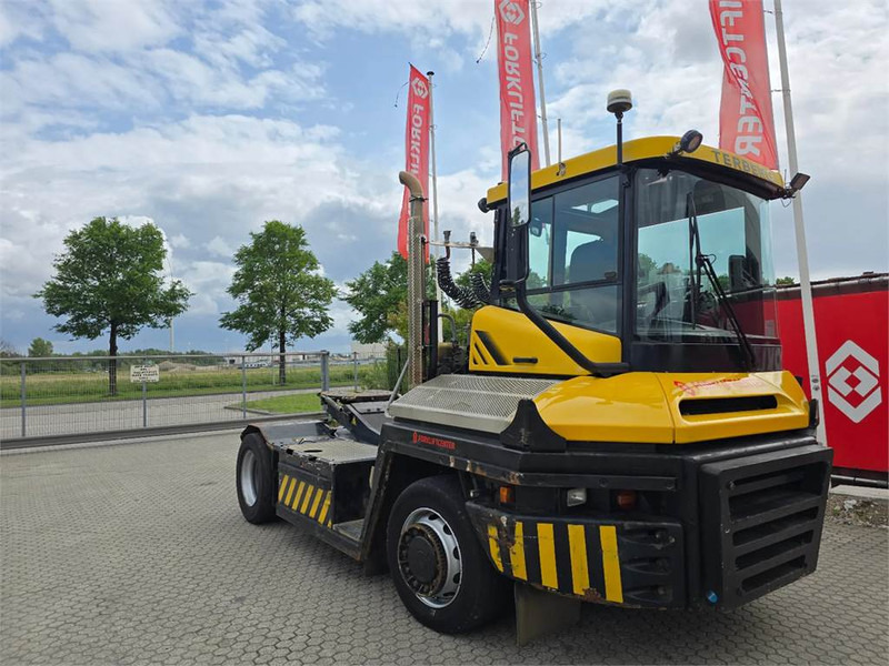 Terberg RT283 4x4 - جرار المحطة: صورة 1 Terberg RT283 4x4 - جرار المحطة: صورة 1