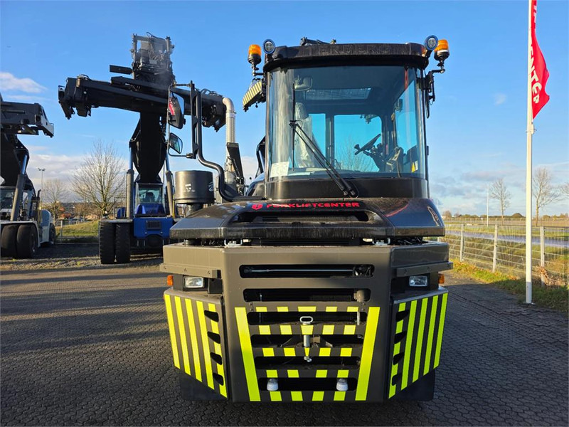 Terberg RT403 4x4 - جرار المحطة: صورة 5 Terberg RT403 4x4 - جرار المحطة: صورة 5