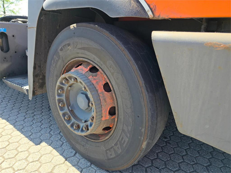 جرار المحطة Terberg YT182: صورة 12 جرار المحطة Terberg YT182: صورة 12