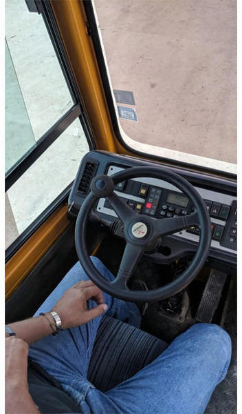 Terberg YT182 - جرار المحطة: صورة 3 Terberg YT182 - جرار المحطة: صورة 3