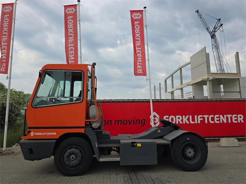 Terberg YT182 - جرار المحطة: صورة 4 Terberg YT182 - جرار المحطة: صورة 4