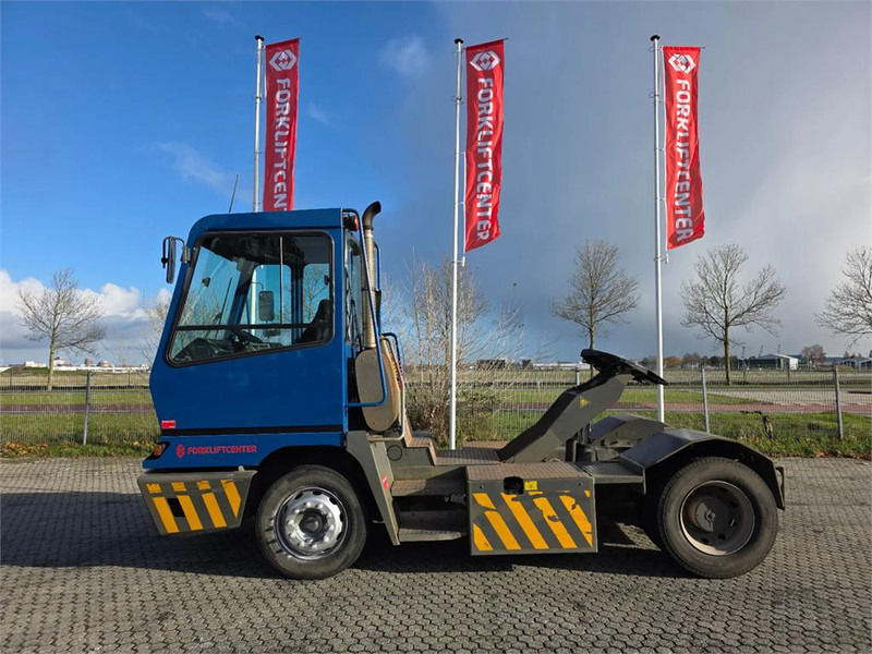 Terberg YT222 - جرار المحطة: صورة 4 Terberg YT222 - جرار المحطة: صورة 4