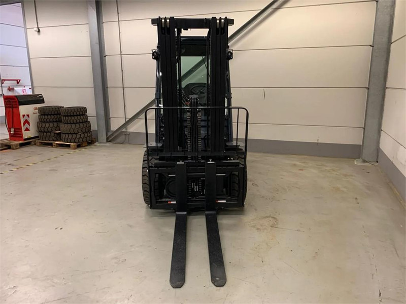 Toyota 02-8FGJF35 - رافعة شوكية تعمل بالغاز: صورة 5 Toyota 02-8FGJF35 - رافعة شوكية تعمل بالغاز: صورة 5