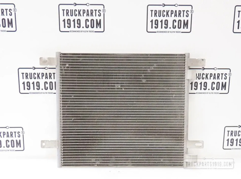 DAF 1706900 Airco condensor DAF LF - قطع غيار - شاحنة: صورة 1 DAF 1706900 Airco condensor DAF LF - قطع غيار - شاحنة: صورة 1