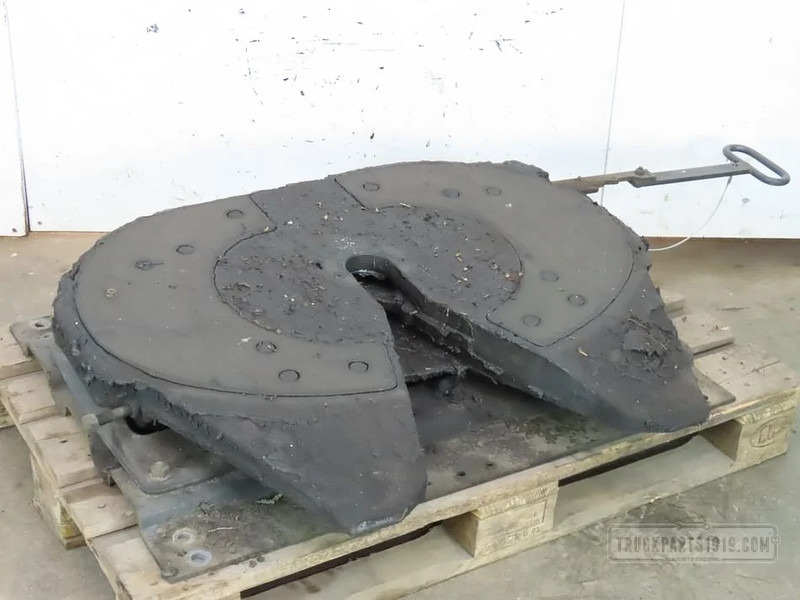 DAF Body & Chassis Parts Opleggerschotel JSK37C DAF - وصلة العجلة الخامسة - شاحنة: صورة 1 DAF Body & Chassis Parts Opleggerschotel JSK37C DAF - وصلة العجلة الخامسة - شاحنة: صورة 1