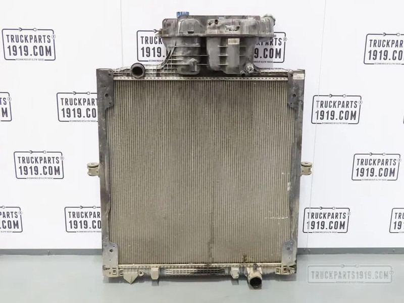 MAN 81.06101-6809 Radiateur TGX - مبرد المحرك - شاحنة: صورة 1 MAN 81.06101-6809 Radiateur TGX - مبرد المحرك - شاحنة: صورة 1