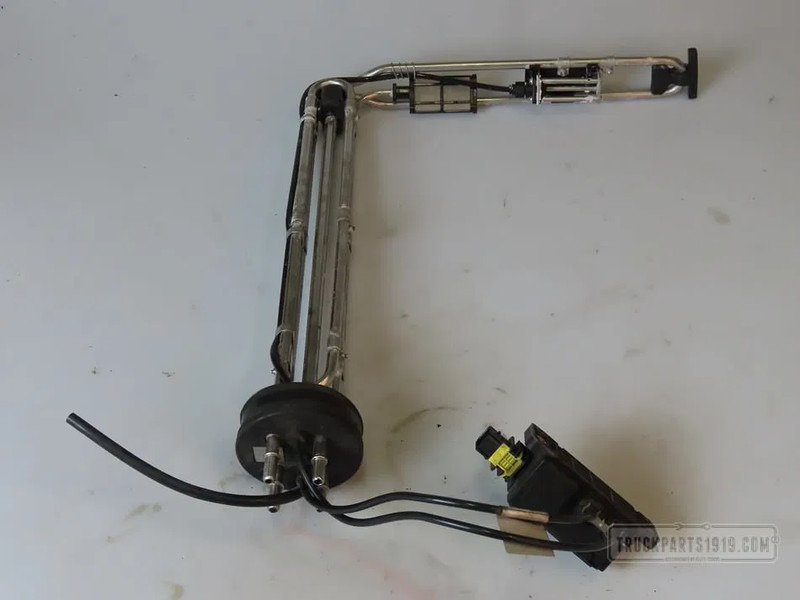 MAN 81154086042 AdBlue tankvlotter - كاتم الصوت/الخمارات - شاحنة: صورة 1 MAN 81154086042 AdBlue tankvlotter - كاتم الصوت/الخمارات - شاحنة: صورة 1