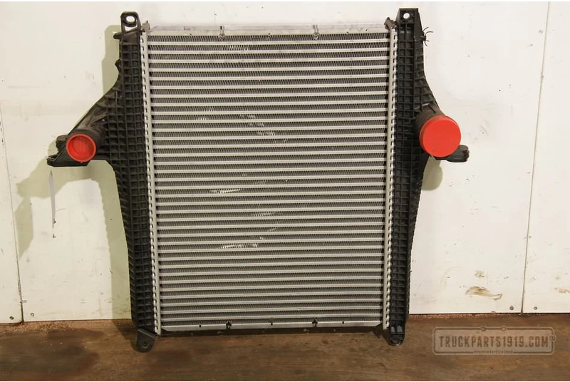 MAN Cooling System Intercooler - مبرد المحرك - شاحنة: صورة 1 MAN Cooling System Intercooler - مبرد المحرك - شاحنة: صورة 1