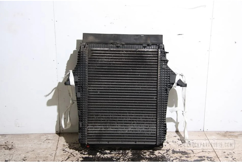 MAN Cooling System Radiateur intercooler TGL - مبرد المحرك - شاحنة: صورة 1 MAN Cooling System Radiateur intercooler TGL - مبرد المحرك - شاحنة: صورة 1