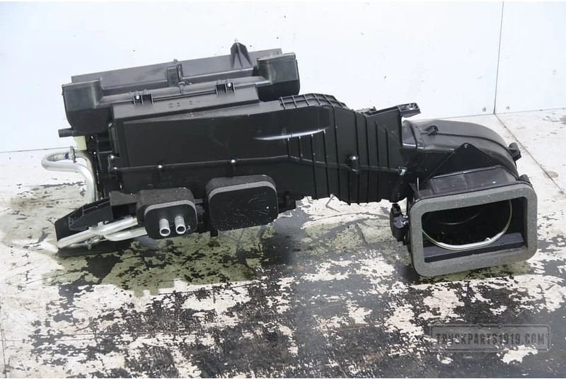 Mercedes-Benz Heating, Ventilation & AC Verwarming Mercedes Sprinter - تدفئة/ تهوية - شاحنة: صورة 1 Mercedes-Benz Heating, Ventilation & AC Verwarming Mercedes Sprinter - تدفئة/ تهوية - شاحنة: صورة 1