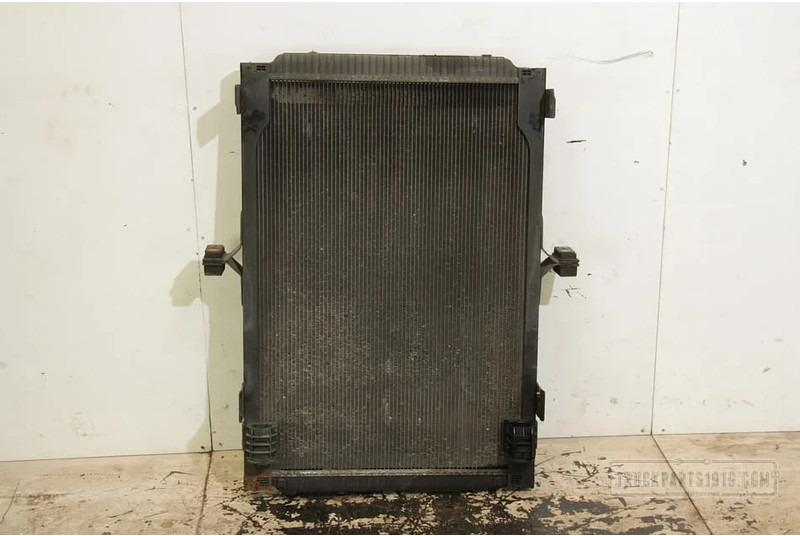 Renault Cooling System Radiateur Renault - مبرد المحرك - شاحنة: صورة 2 Renault Cooling System Radiateur Renault - مبرد المحرك - شاحنة: صورة 2