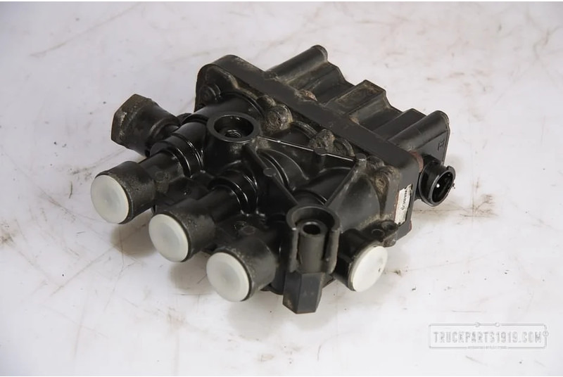 Volvo Compressed Air System ECAS Magneetventiel - صمام - شاحنة: صورة 1 Volvo Compressed Air System ECAS Magneetventiel - صمام - شاحنة: صورة 1