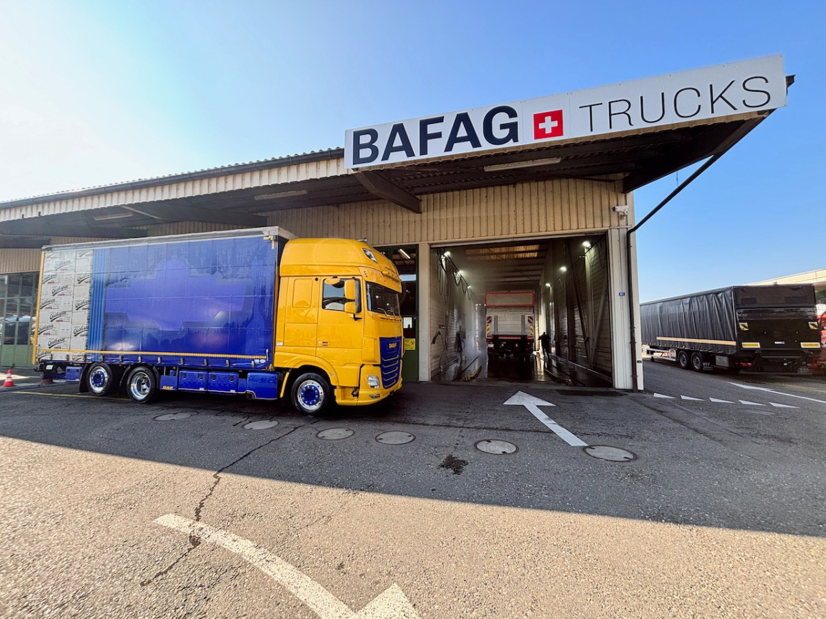 DAF FAN XF 530 LD Jumbo - شاحنة ستارة: صورة 2 DAF FAN XF 530 LD Jumbo - شاحنة ستارة: صورة 2