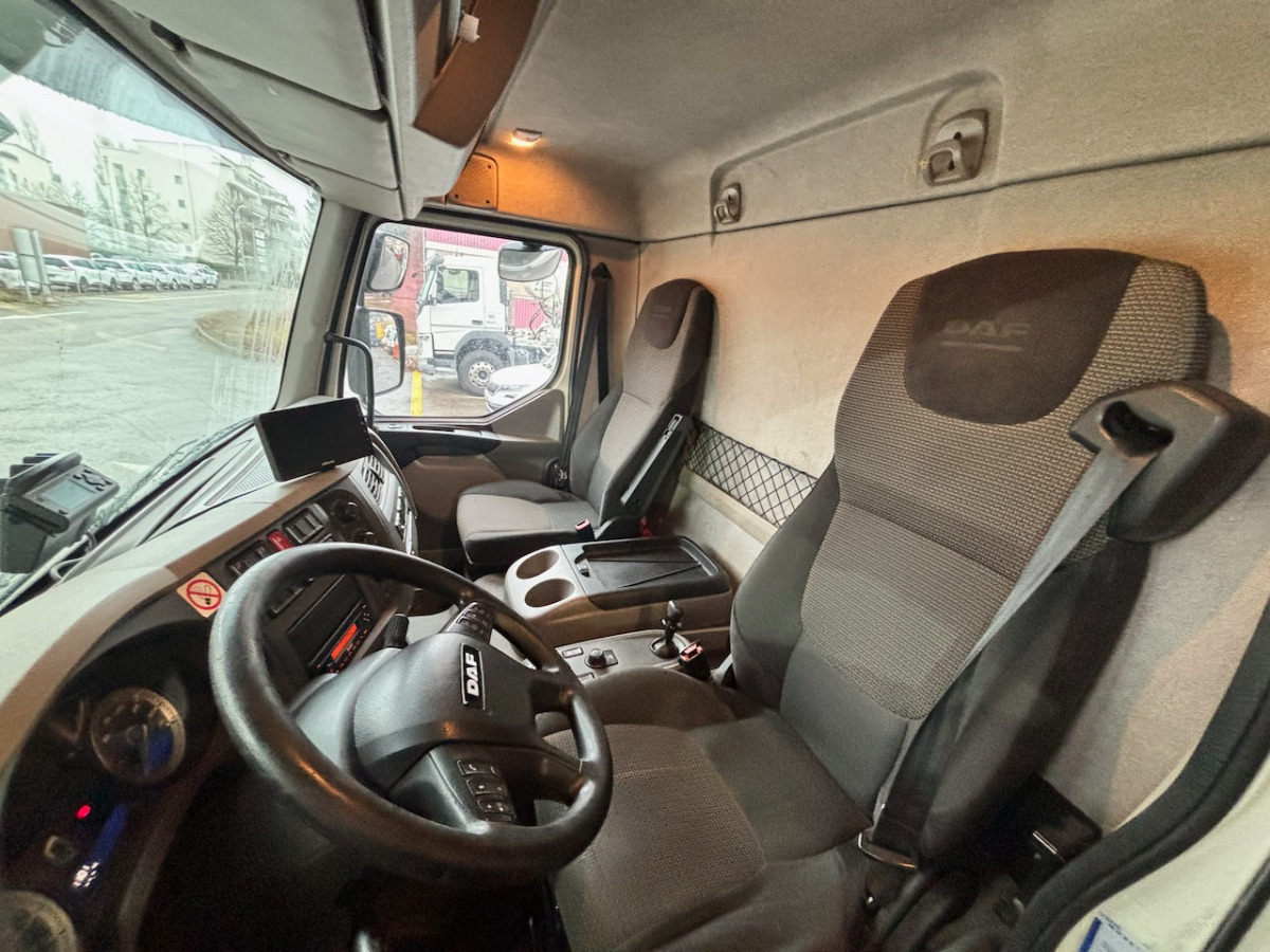 DAF LF 280 - شاحنة الفريزر: صورة 4 DAF LF 280 - شاحنة الفريزر: صورة 4