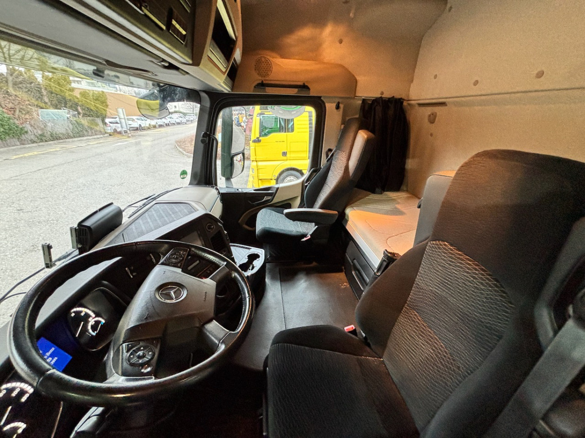 MERCEDES 2543 6x2 - شاحنات الحاويات / جسم علوي قابل للتغيير شاحنة: صورة 4 MERCEDES 2543 6x2 - شاحنات الحاويات / جسم علوي قابل للتغيير شاحنة: صورة 4