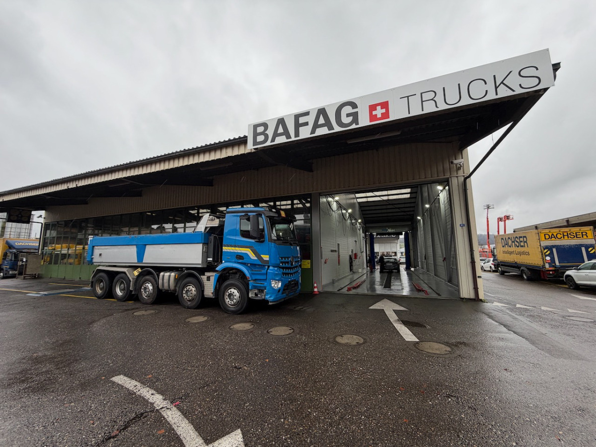 MERCEDES Arocs 4451 - شاحنة قلاب: صورة 2 MERCEDES Arocs 4451 - شاحنة قلاب: صورة 2