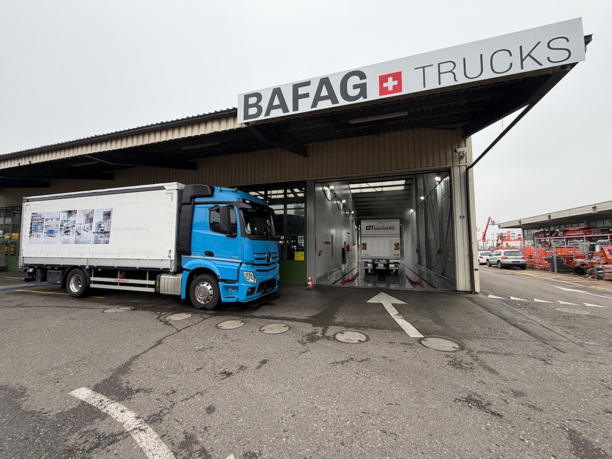 MERCEDES Mercedes Actros 1833L - شاحنة ستارة: صورة 2 MERCEDES Mercedes Actros 1833L - شاحنة ستارة: صورة 2