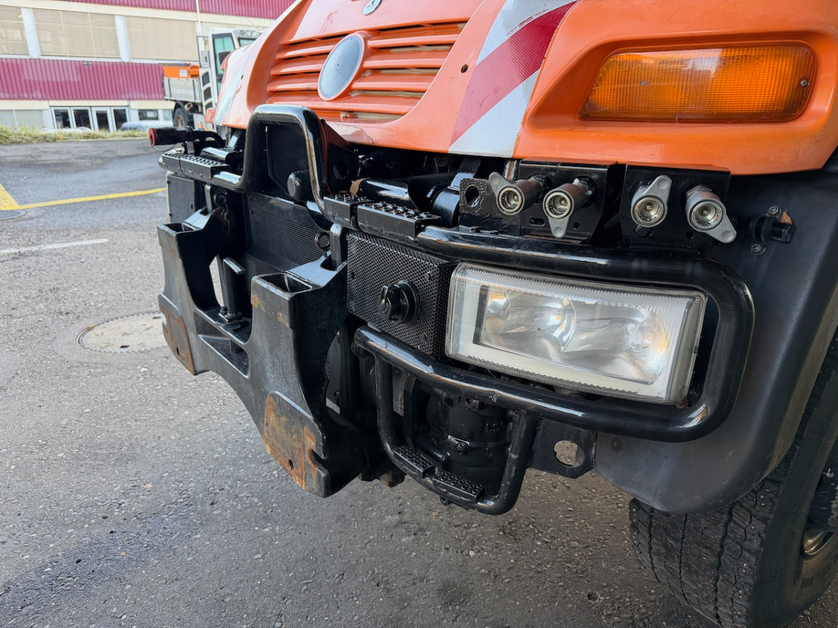 UNIMOG U400 - آلية المنفعة/ مركبة خاصة: صورة 4 UNIMOG U400 - آلية المنفعة/ مركبة خاصة: صورة 4