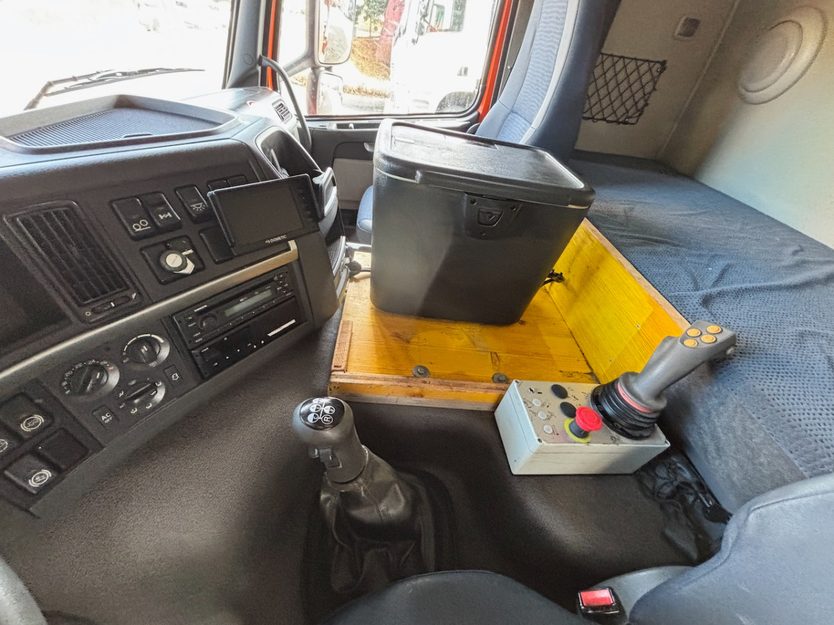 VOLVO FM 400 - شاحنة نقل المخلفات: صورة 5 VOLVO FM 400 - شاحنة نقل المخلفات: صورة 5