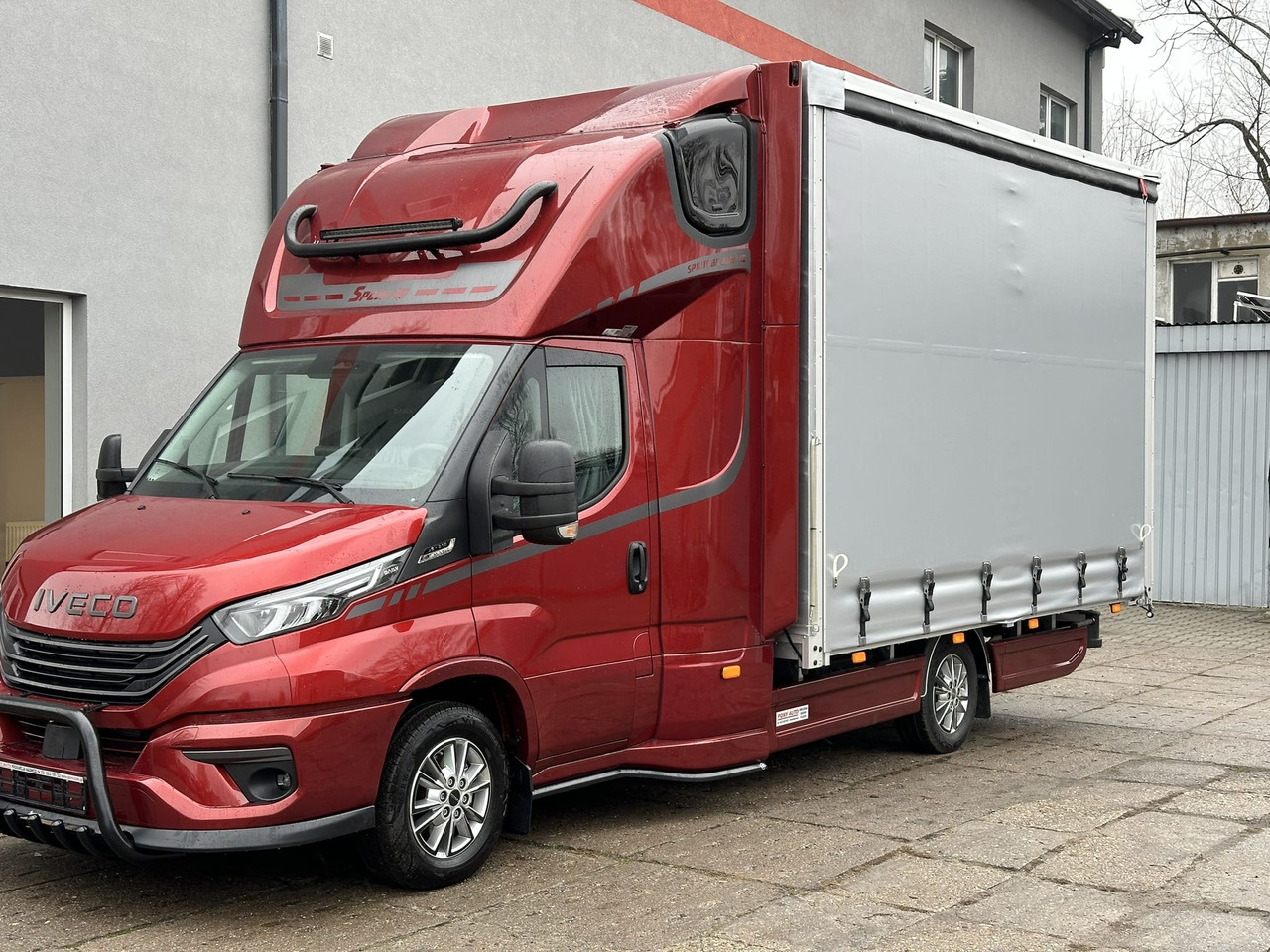 IVECO 35S18 A8 - شاحنة ستارة جانبية, الشاحنات الصغيرة كابينة مزدوجة: صورة 4 IVECO 35S18 A8 - شاحنة ستارة جانبية, الشاحنات الصغيرة كابينة مزدوجة: صورة 4