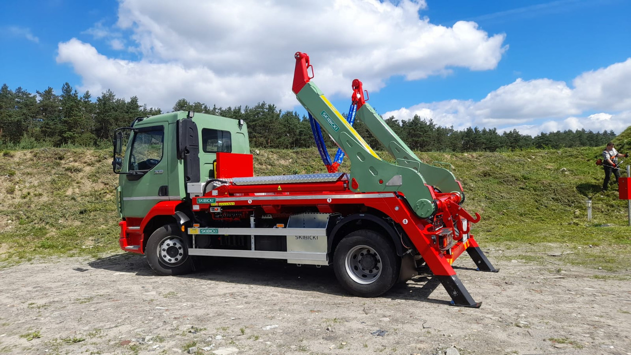 IVECO EUROCARGO ML 180E28/P - شاحنة نقل المخلفات: صورة 1 IVECO EUROCARGO ML 180E28/P - شاحنة نقل المخلفات: صورة 1